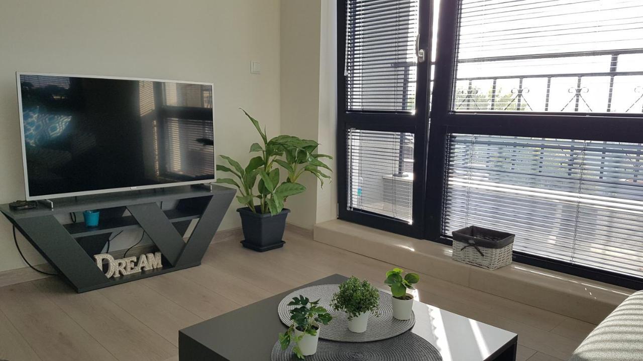 Azzurro-Top Floor Apartment In Quiet Neighborhood, Free Private Parking Варна Экстерьер фото